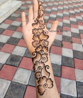 Henna Design Hand, Arabic Mehndi Designs For Hands, Design Mehendi, Henna Flower Designs, Easy Mehndi Designs, Henna Flower, Oreo Shake, Hand Henna Designs, Simple Arabic Mehndi