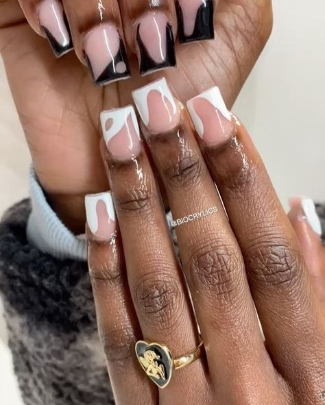 ALBANY NY Nail Tech on Instagram: "Abstract shorties 🖤🤍 Inspo @naildbygi March bookings are still available, April will be opening very soon💜 Follow us @biocrylics for nail inspo and bookings💜 #nailinspo #nailsofinstagram #naildesigns #nails #nailart #nailvideos #abstractnails #nailporn #nailaddict #ａｅｓｔｈｅｔｉｃ #albanynynailtech #ualbanynailtech #518nailtech #albanyny" Abstract Nail Art Short Nails, Nail Art Short Nails, Nail Art Short, Ny Nails, Abstract Nail, Fall Nail Polish, Abstract Nail Art, Albany Ny, Trendy Nail Art