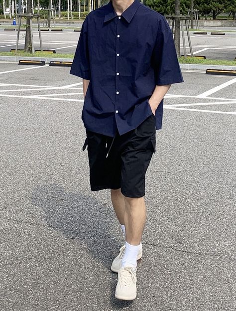 Asian Streetwear Men Summer, Ootd Boy Casual, Home Outfit Men, Short Guy Outfits, Rocker Style Outfits, Big Boy Clothes, Casual Home Outfits, Boys Aesthetic Outfits, Black Shirt Outfits