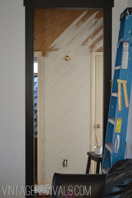 plank wall for bathroom - painted white with a blue/grey on the walls. Light colors Diagonal Wood Paneling, Diy Plank Wall, Planked Walls, Wood Paneling Makeover, Paneling Makeover, Faux Shiplap, Wood Accent Wall, Plank Walls, Vintage Revival