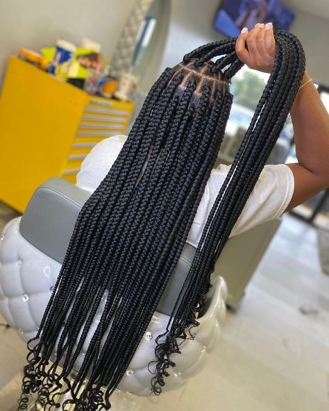 Latest Box Braids, Latest Braid Styles, Hairstyles Instagram, Latest Braided Hairstyles, Protective Style Braids, Easy Braided Hairstyles, Hairstyles For Ladies, Braids Locs, Big Box Braids Hairstyles