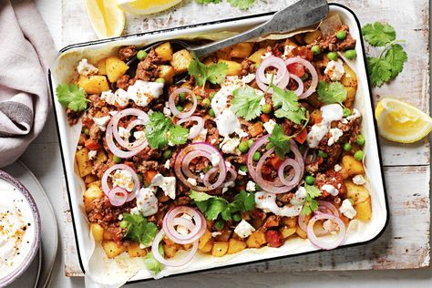 This crowd-pleasing tray bake of deliciousness can be made with any mince you have on hand. Traybake Dinner, Moroccan Seasoning, Minced Beef Recipes, Minced Beef, Tray Bake Recipes, Tray Bake, Baked Dinner, Mince Recipes, Bake Recipes