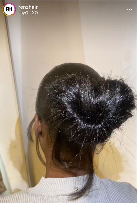 Heart Shaped Bun, Twa 4c, Heart Bun, Hair Bun Tutorial, Goals Inspiration, Frontal Hairstyles, Hair Appointment, Heart Hair, Slick Hairstyles