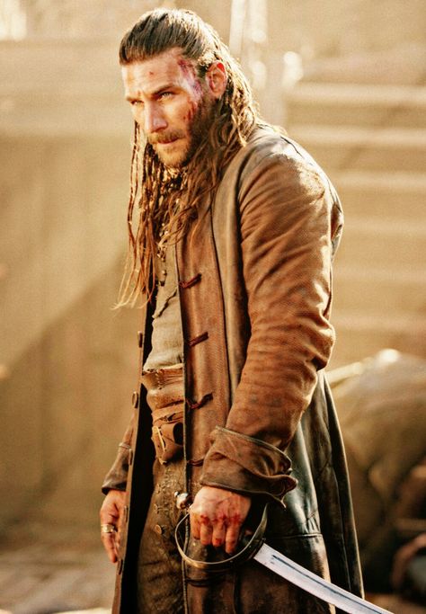 Charles Vane Black Sails, Black Sails Starz, Pirate Character, Zach Mcgowan, Charles Vane, You Destroyed Me, Pirate Cosplay, Pirates Life, Pirate Adventure