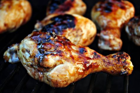 Simply Scratch » Peach, Apricot & Balsamic Glazed Drumsticks Beer Marinated Chicken, Grilled Chicken Drumsticks, Bbq Chicken Drumsticks, Grilled Chicken Legs, Glazed Chicken Wings, Balsamic Glazed Chicken, Marinated Chicken Thighs, Grilled Bbq Chicken, Drumstick Recipes