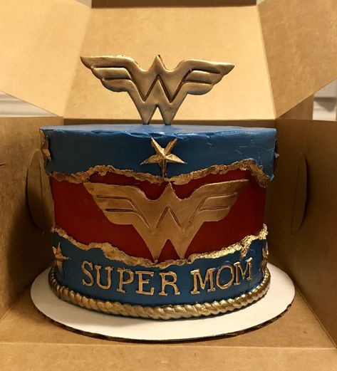 Wonder Woman fault line cake  - cake by T Coleman Cake For Mom, Wonder Woman Cake, Fault Line Cake, Wonder Woman Party, Wonder Woman Birthday, Chop Recipes, Kitchen Ideas Modern, Kitchen Ideas Modern Luxury, Minecraft Cake