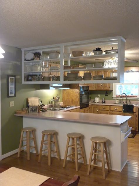 Kitchens Without Upper Cabinets, Hanging Kitchen Cabinets, Top Kitchen Cabinets, Kitchen Cabinets Pictures, Kitchen Furniture Storage, Upper Kitchen Cabinets, Kitchen Interior Design Decor, Kitchen Cabinet Colors, Diy Kitchen Cabinets