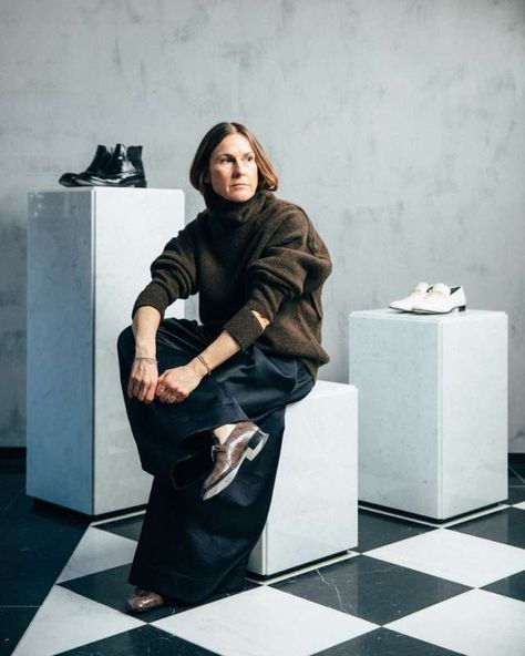 Louise Trotter, Trotter, Celebrity News, Bottega Veneta, Style Icons, Trendy Fashion, Personal Style, Normcore, Fashion Inspo