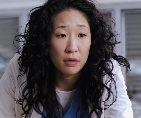 Christina Yang Hairstyles, Christina Yang Wallpaper, Ur Gay, Christina Yang, Grays Anatomy Tv, Work Wife, Greys Anatomy Characters, Grays Anatomy, Cristina Yang