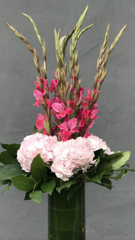 Tall Vase Flower Arrangements Hydrangeas, Gladiolus Flower Arrangements Vase, Gladiolas Arrangement, Gladiolus Arrangements Vase, Gladiolus In Vase, Gladioli Flower Arrangements, Gladioli Bouquet, Gladioli Drawing, Gladiolus Flower Arrangements