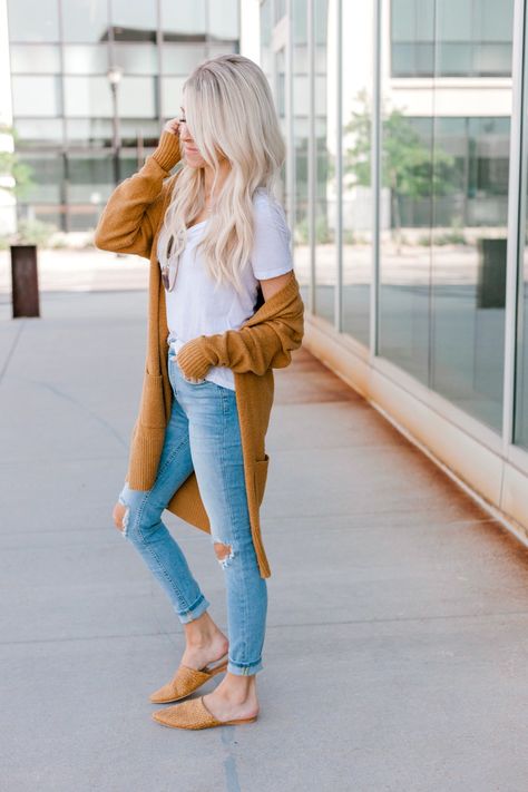 Kailee Wright- fall transition staples Summer Fall Transition, Kailee Wright, Transition Ideas, Northern Utah, Fall Transition Outfits, Nashville Outfits, Casual College Outfits, Boho Fashion Summer, Fall Staples