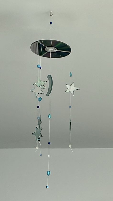 cds, beads, stars and moon room decor Space Aesthetic Room Decor, Star Room Ideas, Star Girl Aesthetic Room, Cd Room Decor Wall Art, Star Bedroom Aesthetic, Moon Themed Room, Moon Room Aesthetic, Space Room Ideas, Stars Room Decor