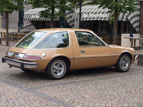 My Name is Pacer Amc Pacer, Cheap Sports Cars, Amc Gremlin, Old American Cars, 70s Cars, Bmw Classic Cars, Microcar, Gilles Villeneuve, Classic Car Show