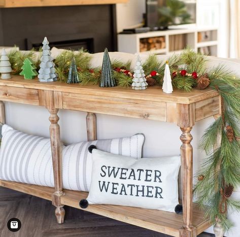 Decor Behind Couch, Behind Sofa Table, Table Behind Couch, Christmas Sofa, Behind Couch, Console Table Decorating, Winter Decorating, Couch Table, 2024 Christmas