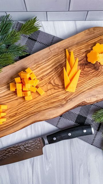 Red Leicester Cheese, Moon Cheese, Cheese Triangles, Cabbage Casserole Recipes, Charcuterie Ideas, Block Of Cheese, Cheese Trays, Colby Cheese, Recipe Tutorial