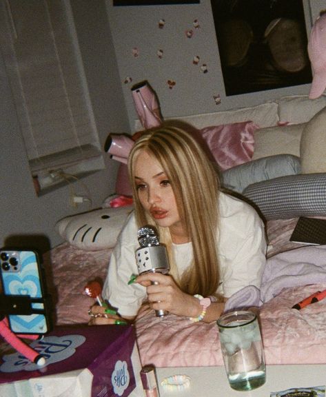 Kim Petras, A Girl