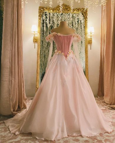 Aurora Dress Aesthetic, Princess Aurora Sweet 16, Aurora Inspired Dress, Disney Princess Prom Dresses, Wisteria Embroidery, Sleeping Beauty Wedding Dress, Disney Princess Inspired Dresses, Queens Outfits, Blue Wisteria