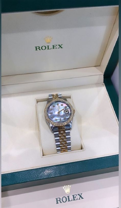 Watches Expensive, Brand Watches Women, Rolex Watches Women, Expensive Jewelry Luxury, Expensive Gifts, Watches Women, Expensive Watches, Hand Watch, Womens Watches Luxury