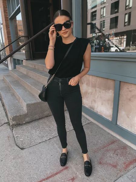 Dress With Mules Outfit, Black Mule Outfit, Mules Outfit Fall, Mule Outfit, Mules Outfit, Black Mule, Skirt Jumpsuit, Fall Outfits Women, Mule