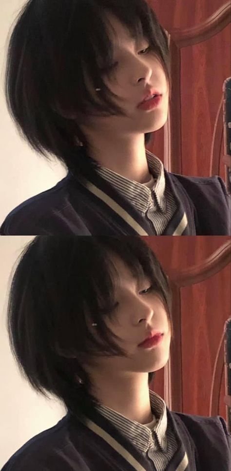 Split Bangs Short Hair, Haircuts Aesthetic Short, Short Korean Wolfcut, Justina Xie Short Hair, Mullet Wolfcut Short, Justina Xie Haircut, Korean Tomboy Makeup, Scaramouche Haircut Style, Asian Girl Short Haircut