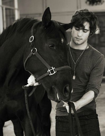 Diego Boneta -Loved him in Rock of Ages…now he holds a horse<3 Character Bank, Riding Clothes, Horse Riding Clothes, Character Inspiration Male, Rock Of Ages, Writing Characters, Story Characters, Story Inspiration, Book Inspiration