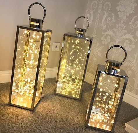 Twinkle Lights Ideas, Decorate With Christmas Lights, Twinkle Lights Decor, Fairy Lights Decor, Diy Christmas Lights, Christmas House Lights, Christmas Fairy Lights, Lantern Ideas, Lights Ideas