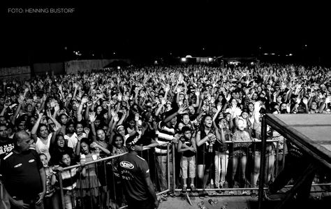 Público do show do cantor gospel Fernandinho em Castanhal - NOV 2013 Concert