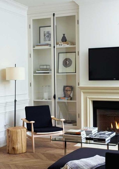 Part II - The Most Gorgeous Stone Fireplace Mantels Ever! - laurel home Bookshelf Styling, Ideas Hogar, Glass Shelf, Shelf Unit, Design Del Prodotto, A Living Room, Style At Home, A Tv, Modern Room