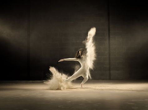 Photographer Jeffrey Vanhoutte of Brussels, Belgium was recently tasked with shooting a series of photos for a coffee creamer company. They ended up doing Sand Dance, High Speed Photography, Elegant Photo, Frozen In Time, Photo Series, Dance Photography, Film Director, Powdered Milk, Celebrity Weddings