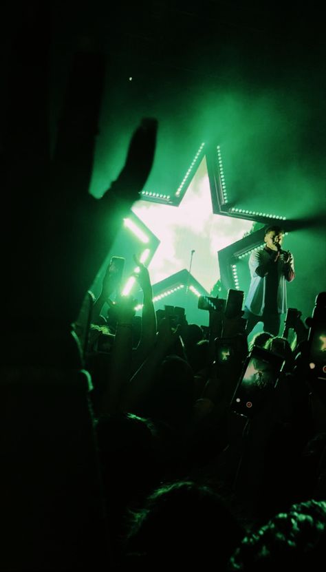 Concert Green Start Singer Performance  Bazzi Singing 3:15 Green Concert Aesthetic, Bazzi Wallpaper, Aesthetic Star, Career Vision Board, Chicago Tours, Concert Aesthetic, Live In The Moment, Rock Groups, Social Stories