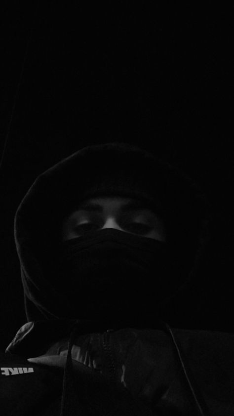 Man With Mask Aesthetic, Masked Men Wallpaper, Obscure Photos, Black Assassin, Just Do It Wallpapers, Mask Aesthetic, Masked Men, Creepy Guy, Breakup Picture