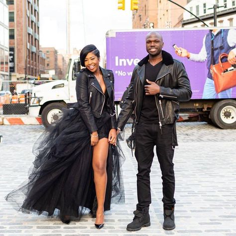 Family Photoshoot Outfits, Anniversary Photoshoot, Black Couple, Couples Engagement Photos, Black Love Couples, Black Couples Goals, Couple Photoshoot Poses, Matching Couple Outfits, Black Tulle