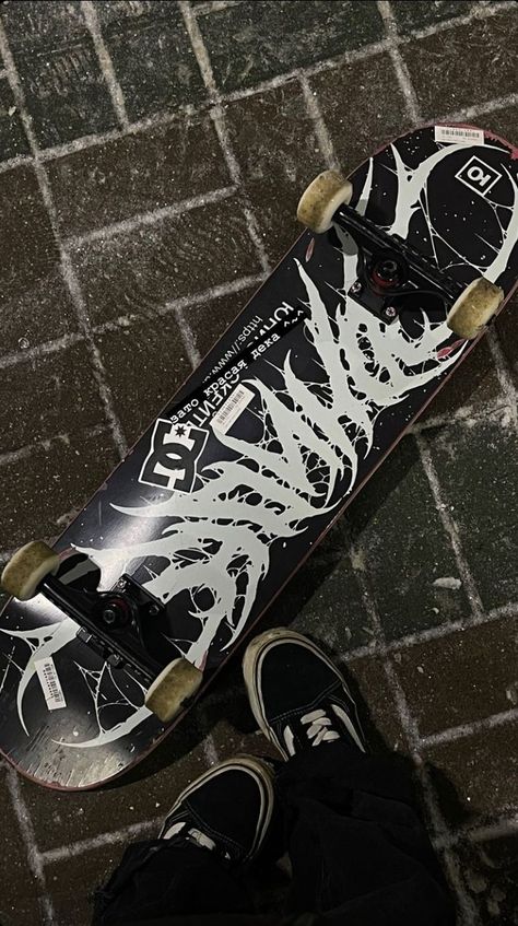 Skateboard, White, Black