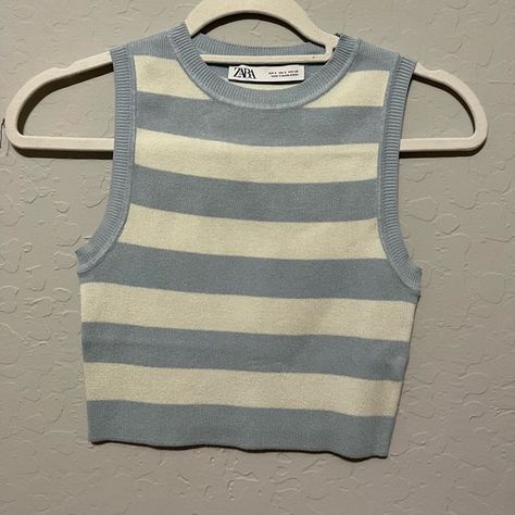 Zara Cropped Tight Fitted Striped Tank : Blue and White Striped Tank Top Outfit, Zara Tank Top, White Crop Tank, Tank Top Outfits, Zara Crop Top, Blue Outfit, Blue Tank Top, Striped Crop Top, Striped Tank Top