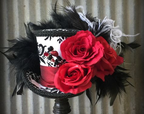 Steam Goth, Alice In Wonderland Diy, Queen Hat, Tea Hats, Mad Hatter Hat, Rose Hat, Steampunk Hat, Bridal Hat, Mini Top Hat