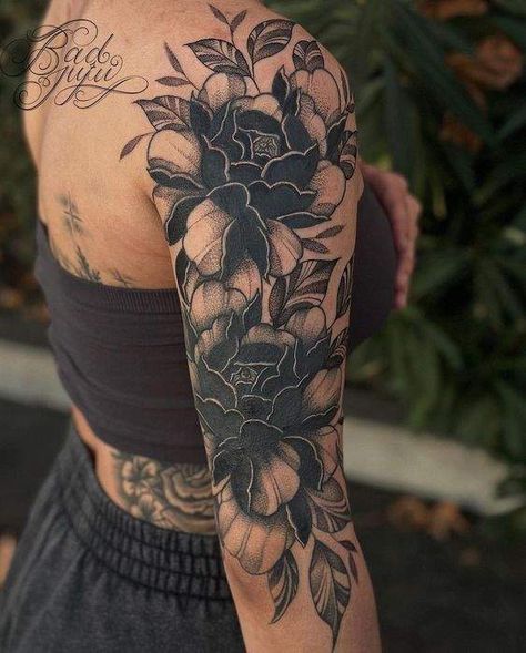 Black And Grey Tattoo With Color Accents, Blackwork Flower Tattoo Design, Shoulder Arm Tattoos For Women, Large Tattoo Cover Ups, Women’s Half Sleeve Tattoo Ideas, Arm Sleeve Tattoos For Women Unique, Sleeve Gap Fillers Tattoo Ideas, Floral Tattoos For Women, Floral Half Sleeve Tattoo