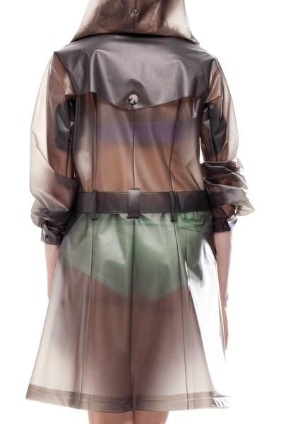 Terra New York - Trench coat - water resistant-designer raincoat | TerraNewYork Trench Coat With Hood, Designer Raincoats, Cheap Raincoats, Best Rain Jacket, Clear Raincoat, Transparent Raincoat, Raincoat Outfit, Green Raincoat, Vinyl Raincoat