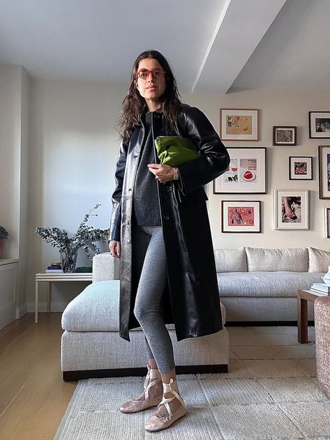 Outfit ideas for limbo weather Man Repeller Style, Leandra Medine Style, Leandra Medine, Suede Tops, Blue Socks, Pj Pants, Second Best, Hawaiian Print, Cycling Shorts