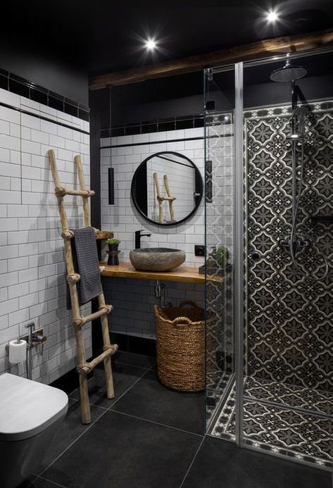 Industrial Bathroom Design, Bathroom Paneling, Small Bathroom With Shower, Narrow Bathroom, Rustic Bathroom Designs, Contemporary Bathroom Designs, Stil Industrial, Bad Inspiration, Small Bathroom Storage