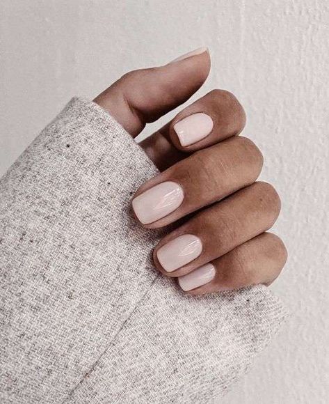 15 Pretty Valentine's Day Nail Ideas - January Nail Colors, January Nail Designs, Colored Nail Tips, Bridesmaids Nails, Retro Nails, January Nails, Nail Designs Valentines, Blush Nails, Nails 2021