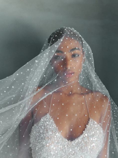 Ready To Wear Design Wedding Dresses- Page 3 of 4 - Galia Lahav Veil Photoshoot, White Glam Wedding, Black Bridal Veil, Black Brides Hairstyles, Glitter Veil, Bride Hairstyles With Veil, Utah Bridals, Unique Wedding Veils, Vintage Cupid