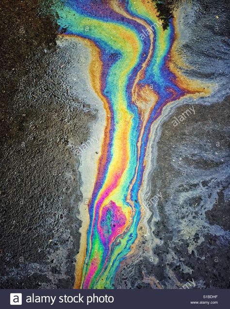 Oil Spill Painting, Oil Spill Drawing, Oil Slick Tattoo, Oil Puddle, Oil Spill Tattoo, Oil Spill Art, Oil Rainbow, Oil Spillage, Small Bedroom Ideas For Women