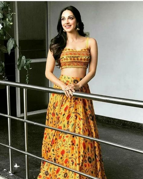 Diwali Outfit, Diwali Outfits, Kiara Advani, Party Wear Indian Dresses, Indian Fashion Dresses, Ethnic Wear, Indian Dresses, Diwali, Indian Fashion