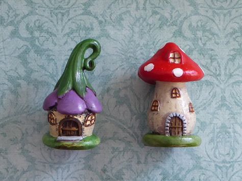 Cottage Fairy House, Polymer Clay Fairy House, Clay Easy, Mushroom Core, Candy Toppers, Chocolate Candy Cake, Mushroom Cottage, Trumpet Flower, Fairy House Crafts