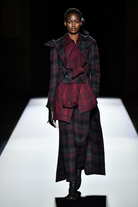 Japanese Fashion Designers, Show Collection, March 2024, Fashion Show Collection, Yohji Yamamoto, 2024 Collection, Fall 2024, Tartan Plaid, Japanese Fashion