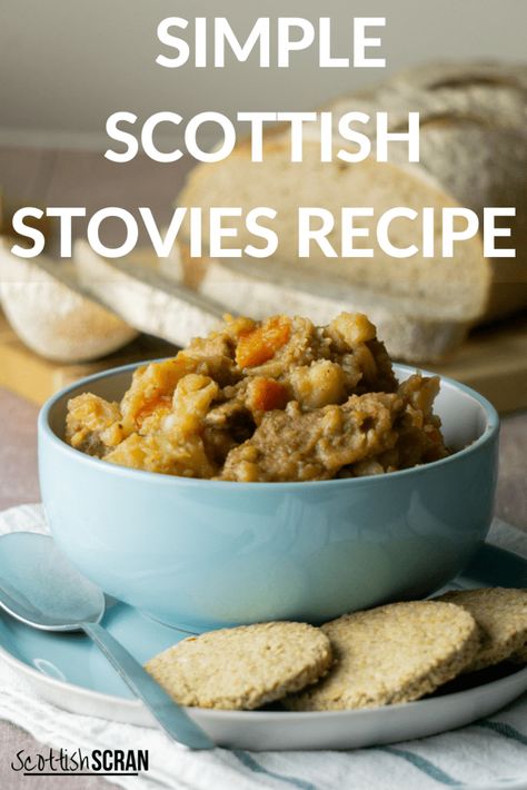 Stovies Recipe, Scottish Stovies, Scottish Scran, Traditional Scottish Food, Scotland Food, Scottish Dishes, Scottish Food, British Cooking, Vegetarian Sausages