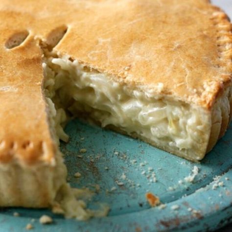 Mary Berry Cheese And Onion Pie Recipe Onion Pie Recipe, Cheese And Onion Pie, James Martin Recipes, English Mustard, Cheese Sauces, Onion Pie, Mary Berry Recipe, Cheese Potato, Light Cakes