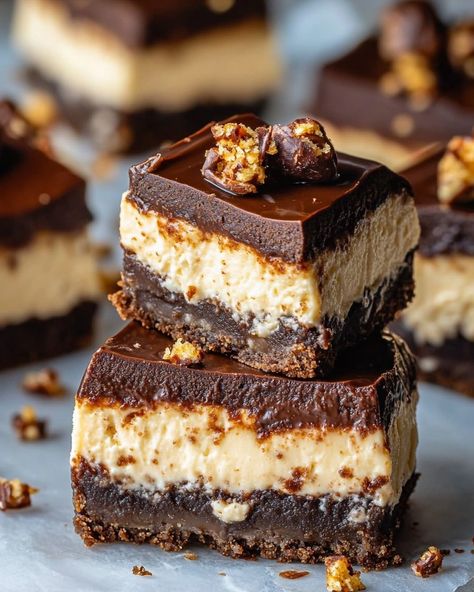 The recipe title is: Brownie Bottom Snickers Cheesecakes Loaded Brownies, Snickers Cheesecake, Cheesecake Layer, Brownie Cheesecake, Snickers Bar, Cheesecake Brownies, Fun Size, Brownie Mix, Decadent Desserts