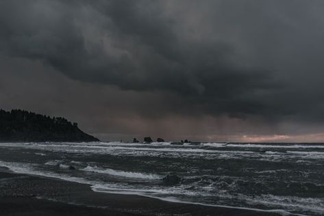 Dark Weather, Dark Beach, Forks Washington, Dark Naturalism, Laptop Wallpaper Desktop Wallpapers, Twilight Pictures, Laptop Backgrounds, Stephenie Meyer, Mac Wallpaper