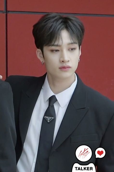 Skz In Suits, Bangchan Wattpad, Bang Chan In Suit, Bangchan In A Suit, Chan In A Suit, Bangchan In Suit, Seungmin Suit, Bangchan Suit, Straykids In